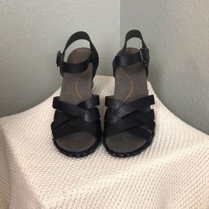 Dansko Black Leather Strappy Heels/ Sandals Size 38